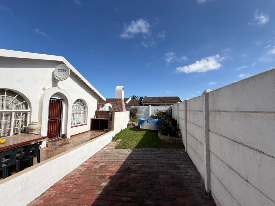2 Bedroom Property for Sale in Aston Bay Eastern Cape